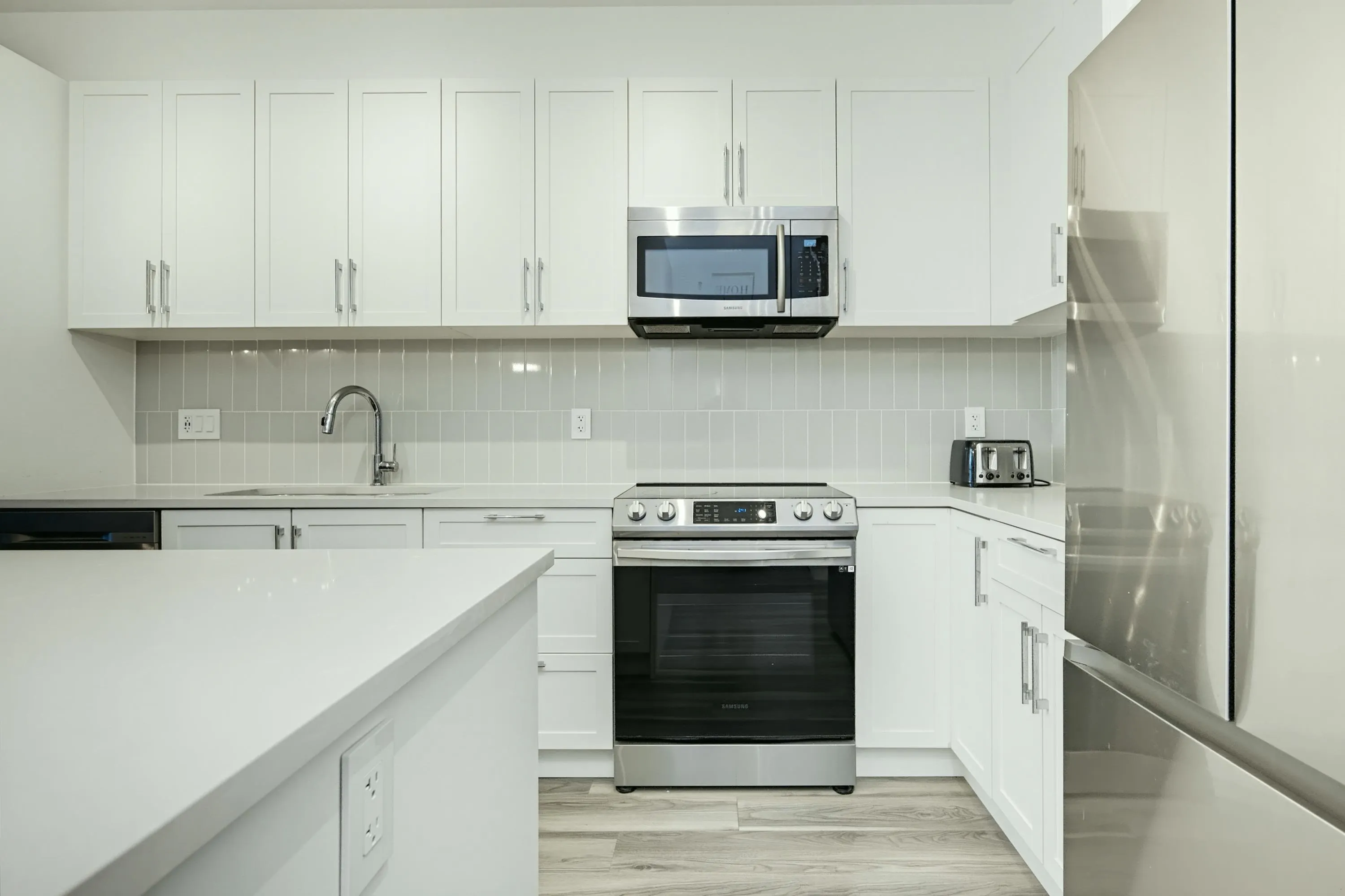 20356 72b Avenue #407