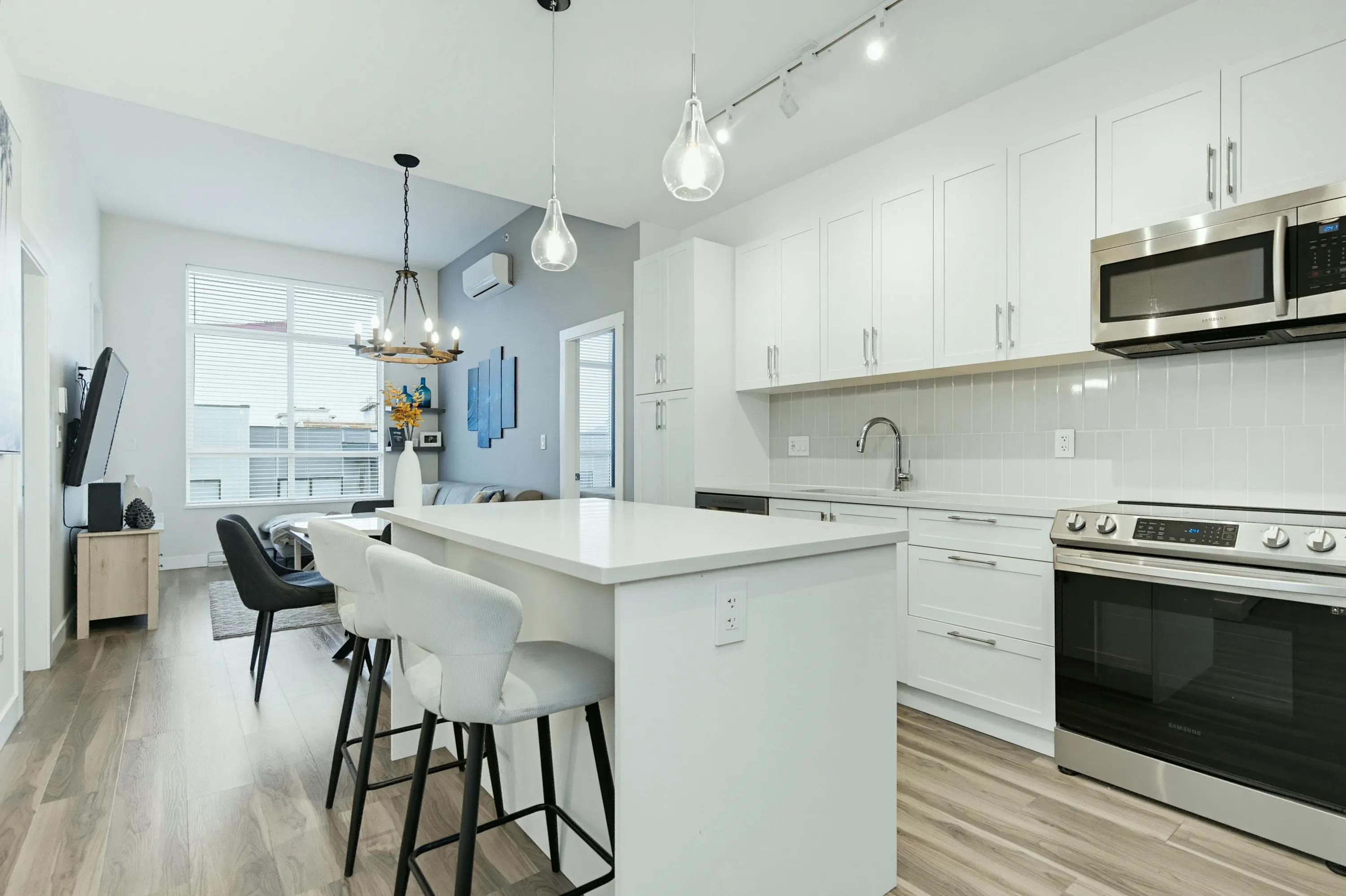 20356 72b Avenue #407