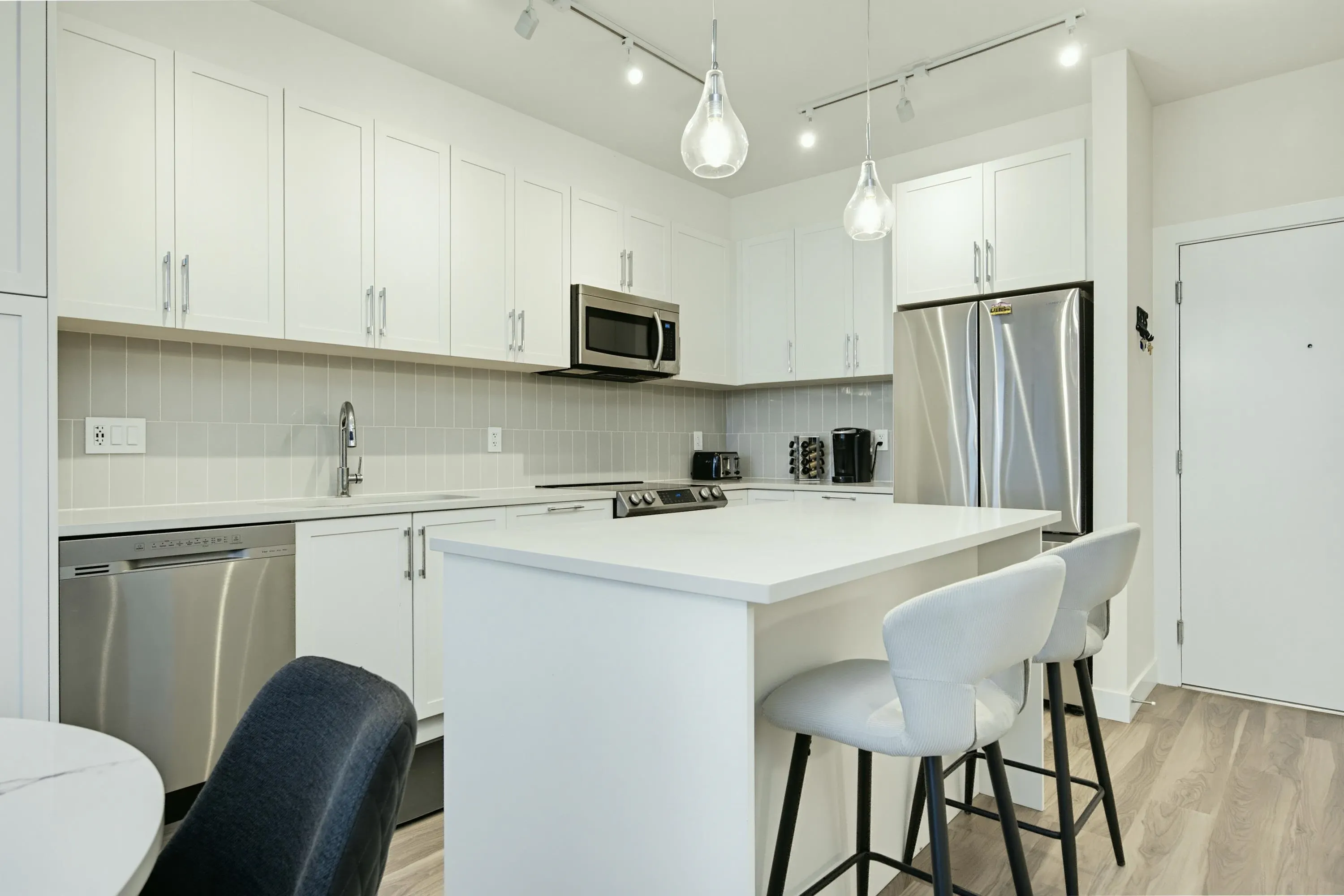 20356 72b Avenue #407