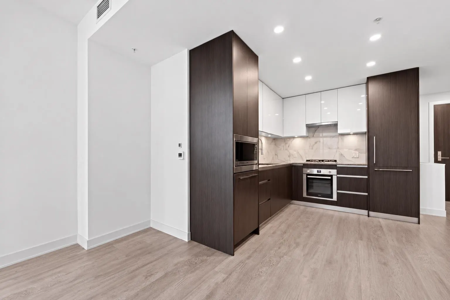 5333 Goring Street #703