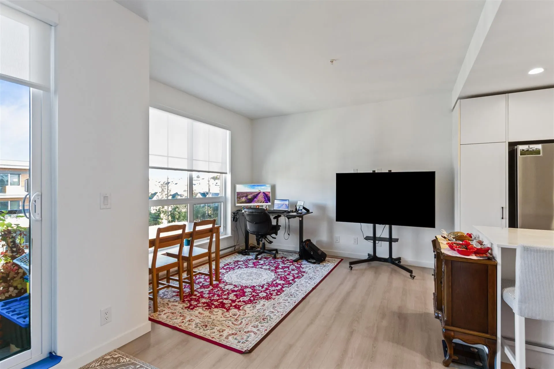 20077 84 Avenue #608