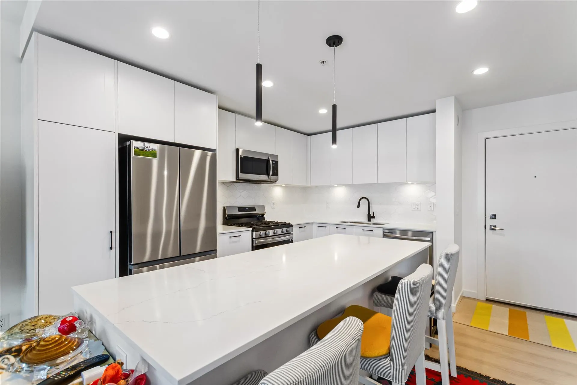 20077 84 Avenue #608
