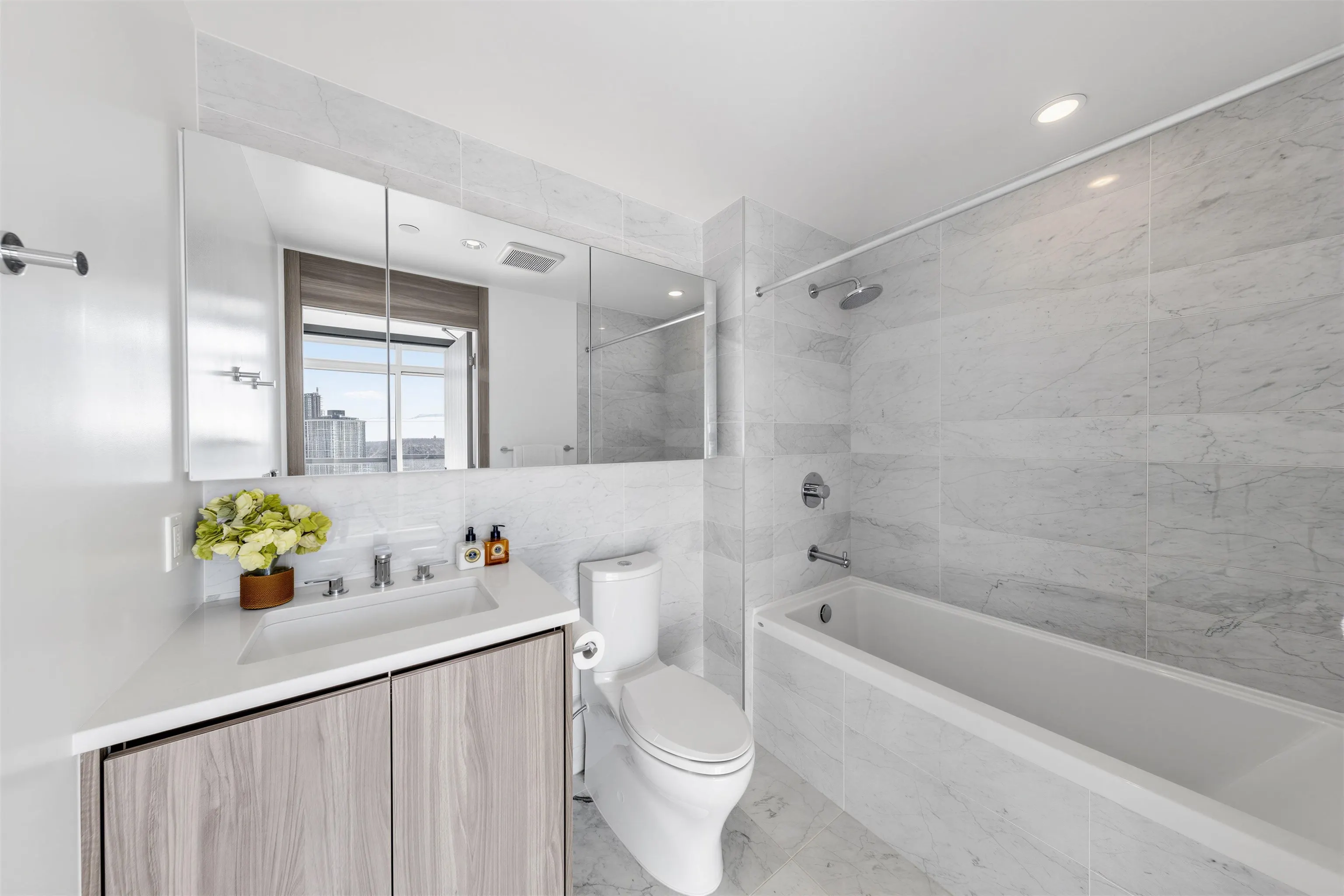 4720 Lougheed Highway #3202