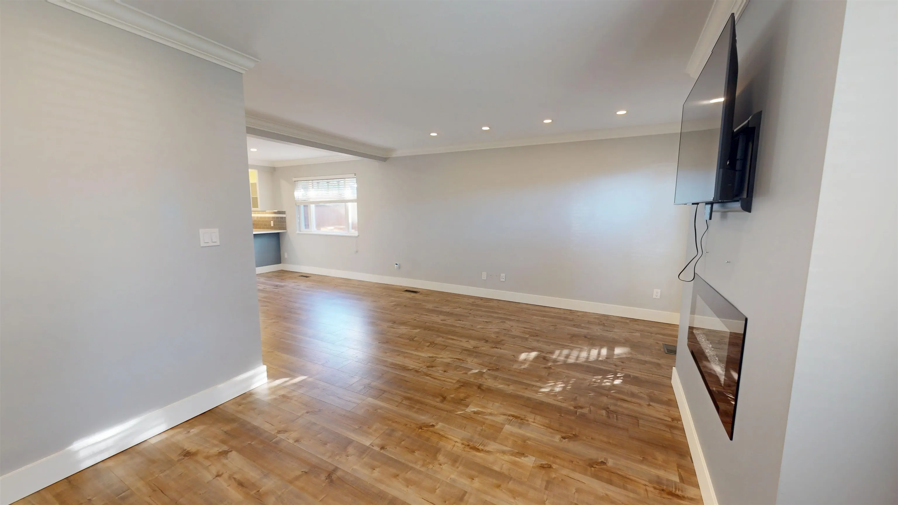 5645 51 Avenue
