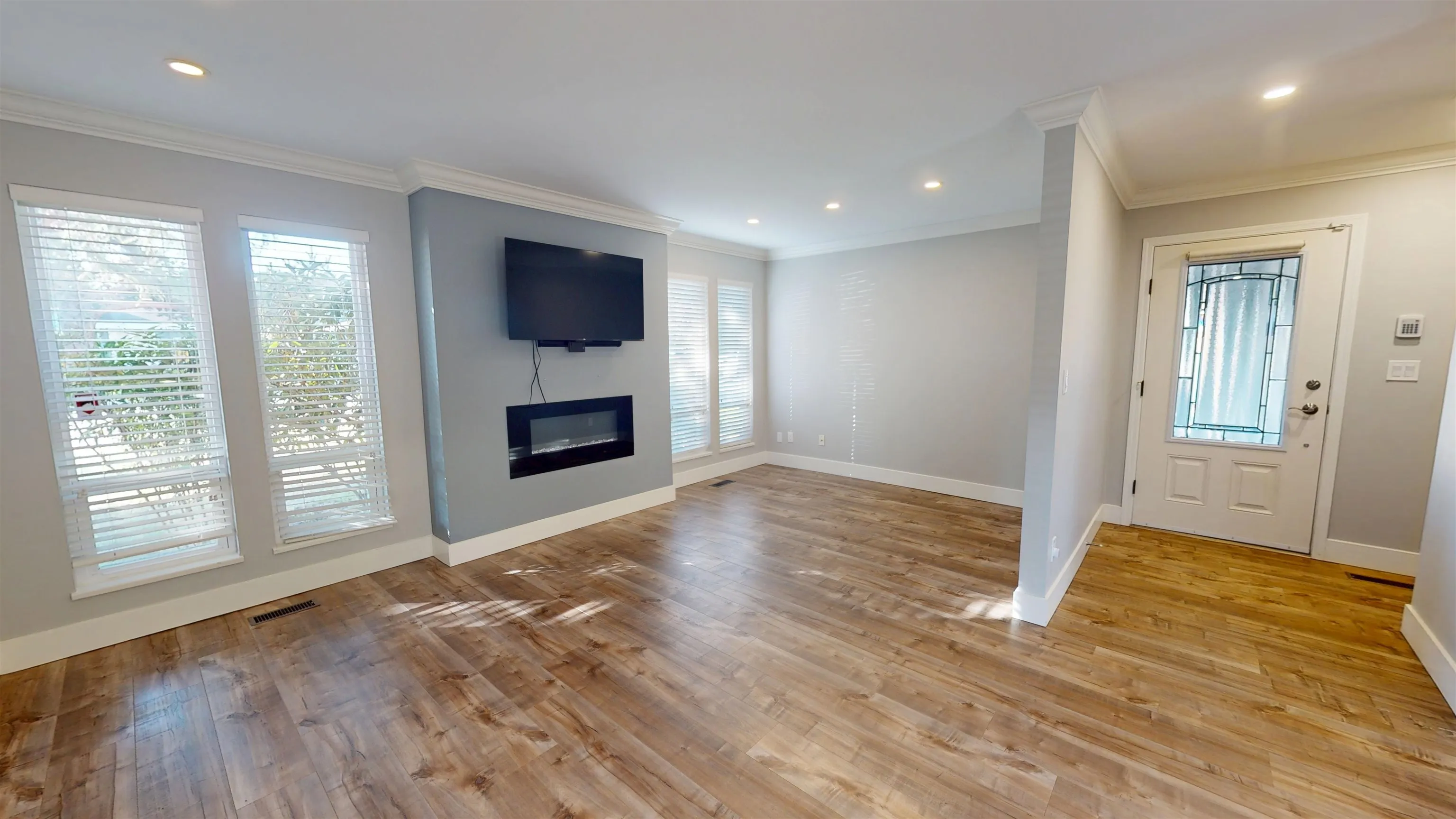 5645 51 Avenue