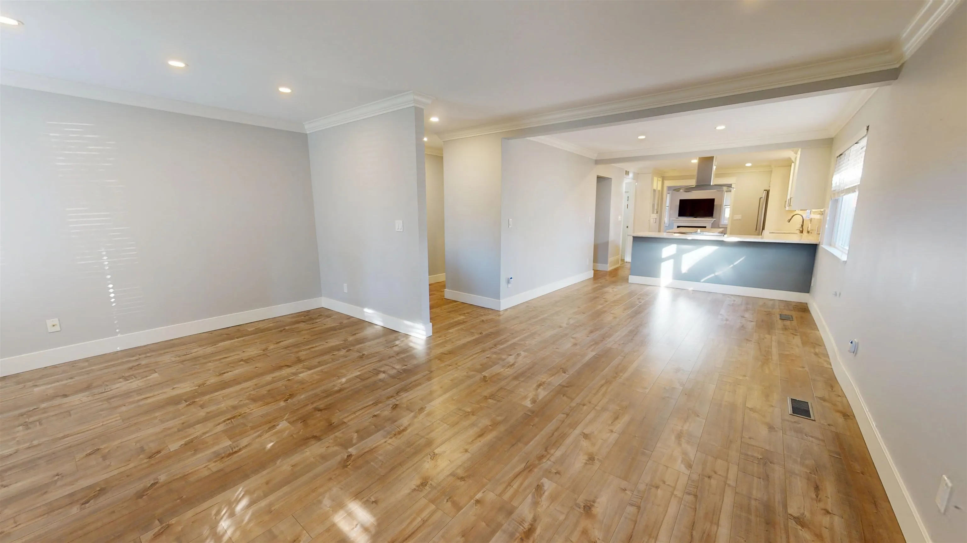 5645 51 Avenue