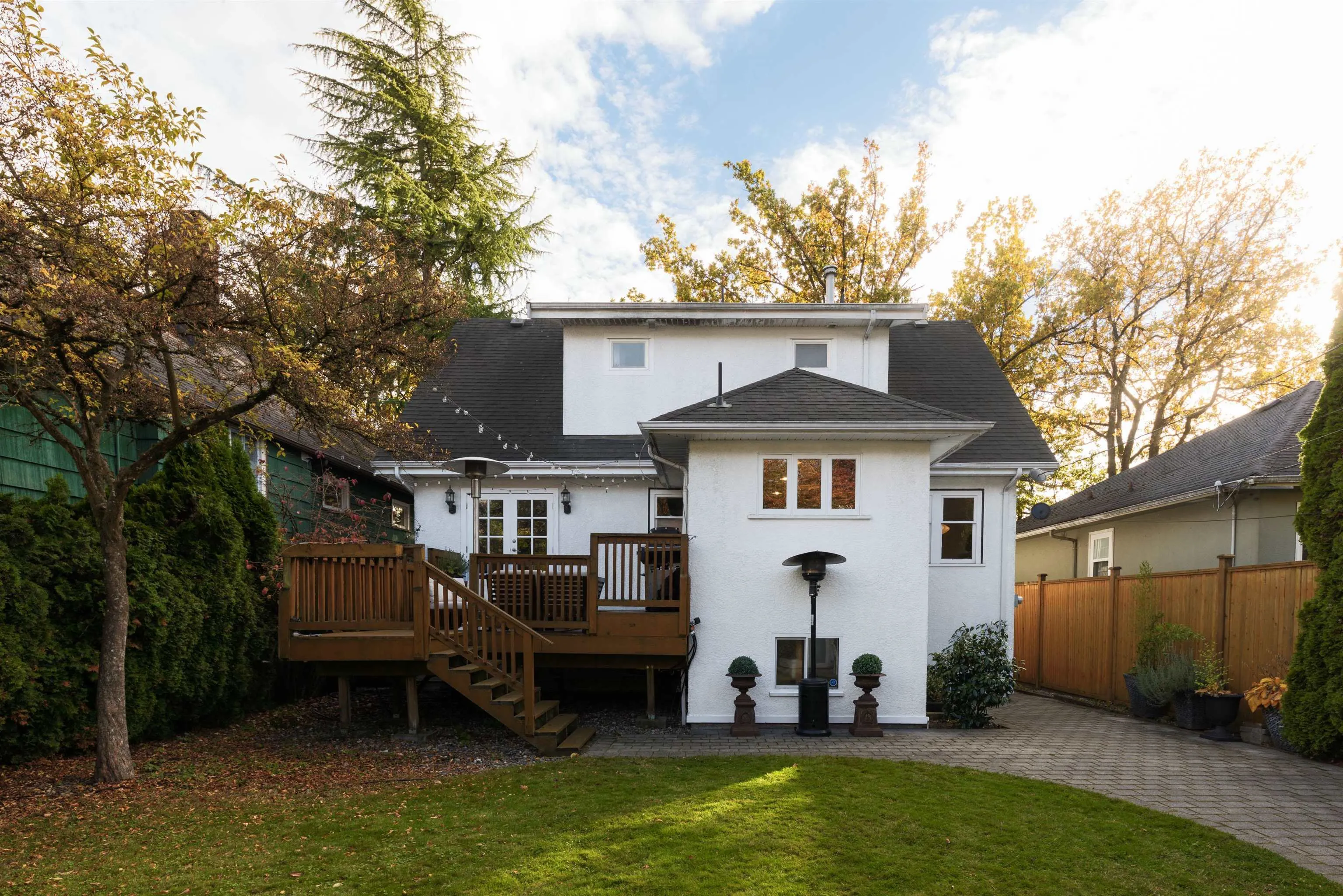 455 W 22nd Avenue