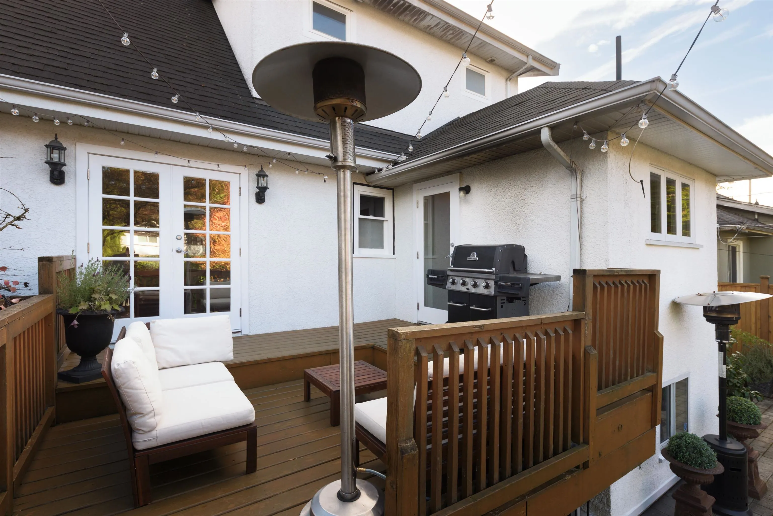 455 W 22nd Avenue