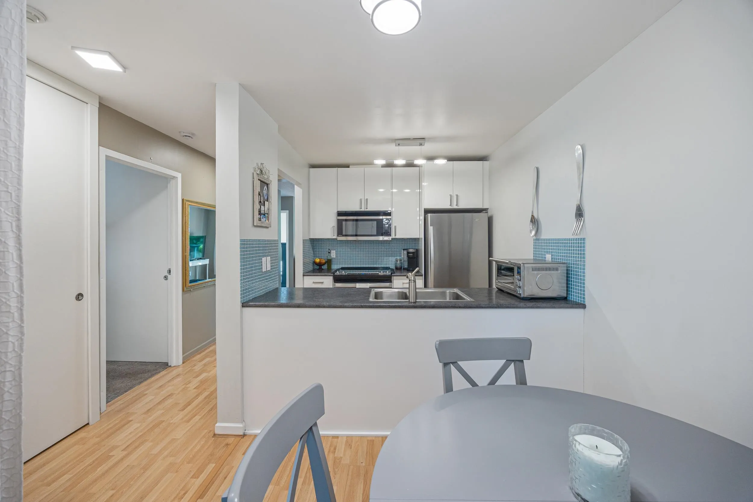 1230 Comox Street #304