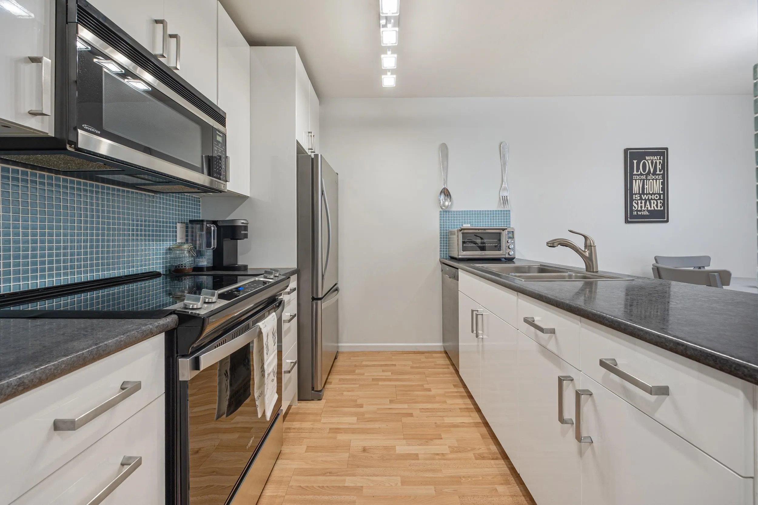1230 Comox Street #304