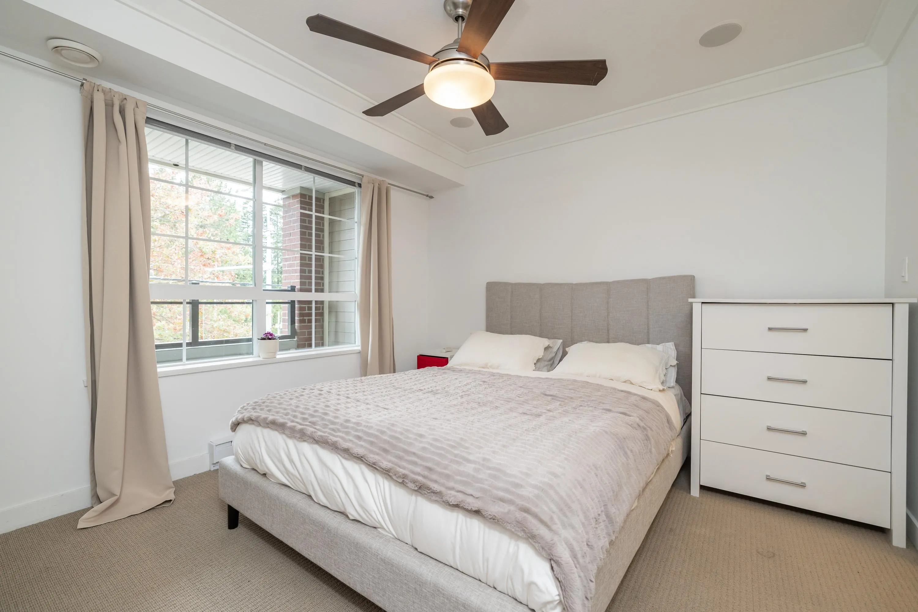 2940 King George Boulevard #207