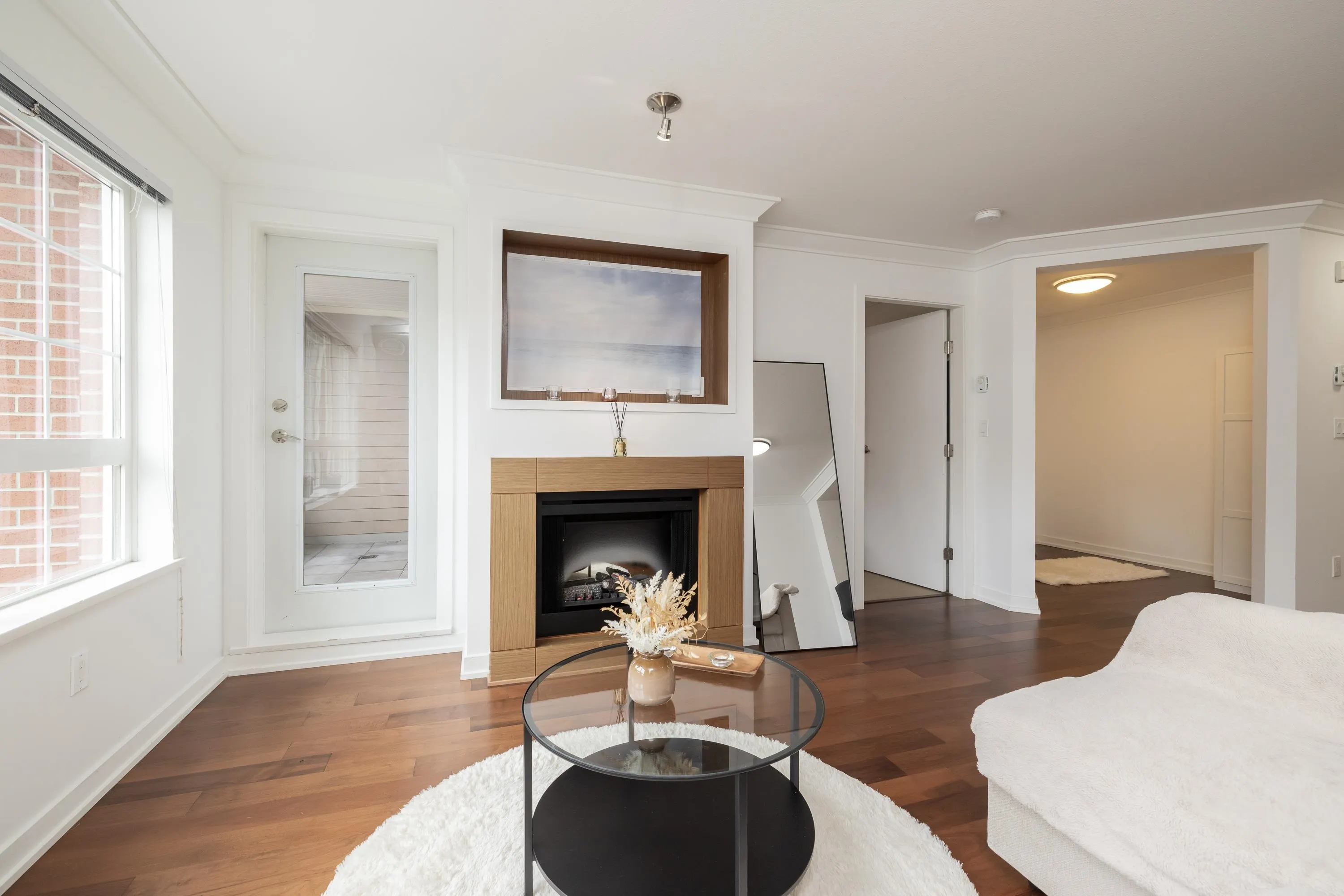 2940 King George Boulevard #207