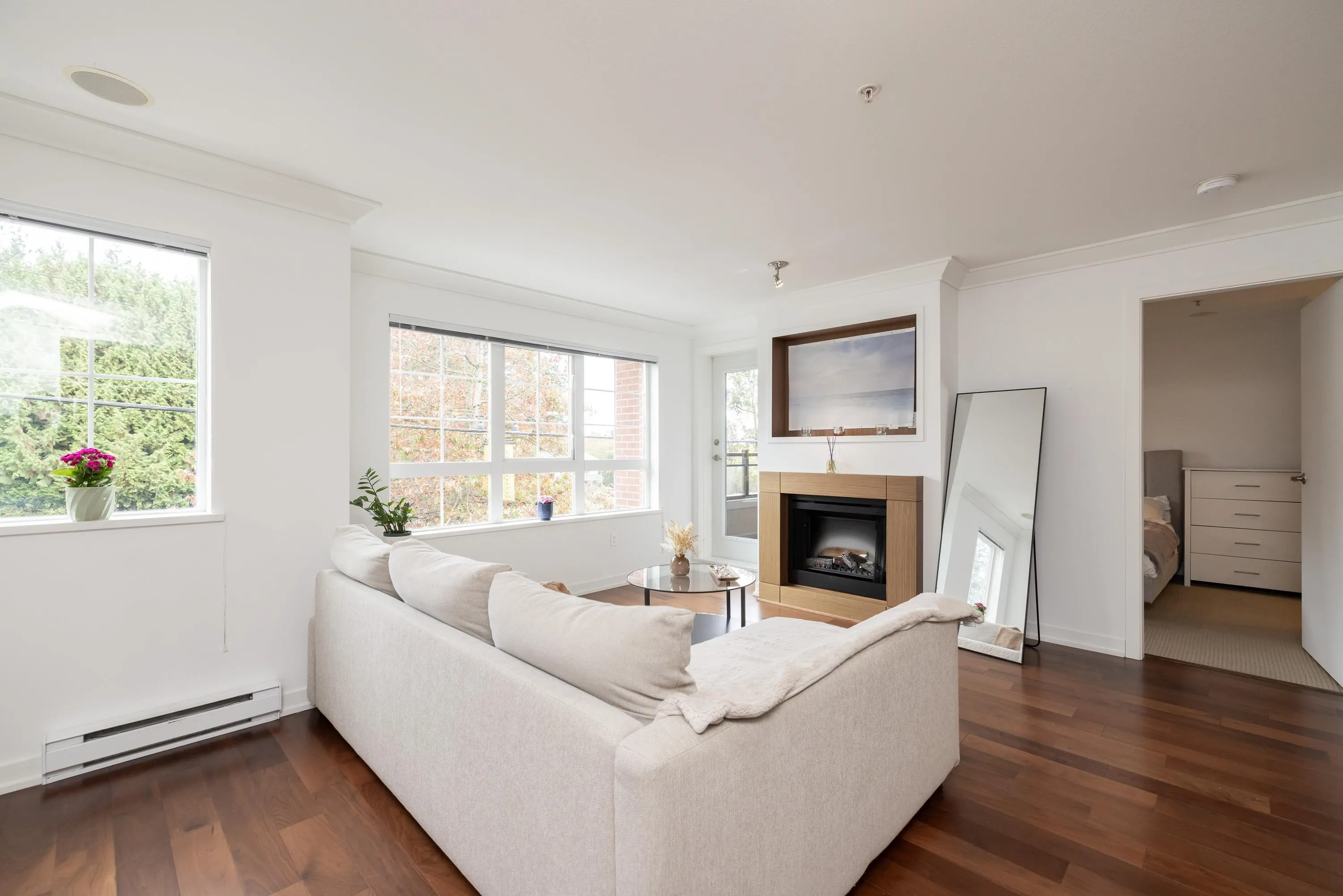 2940 King George Boulevard #207
