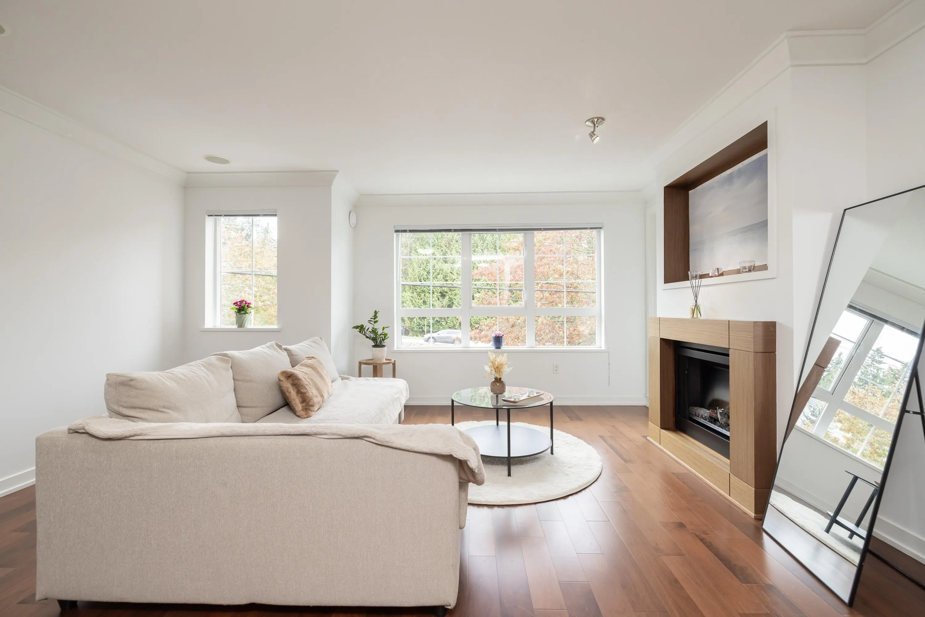2940 King George Boulevard #207