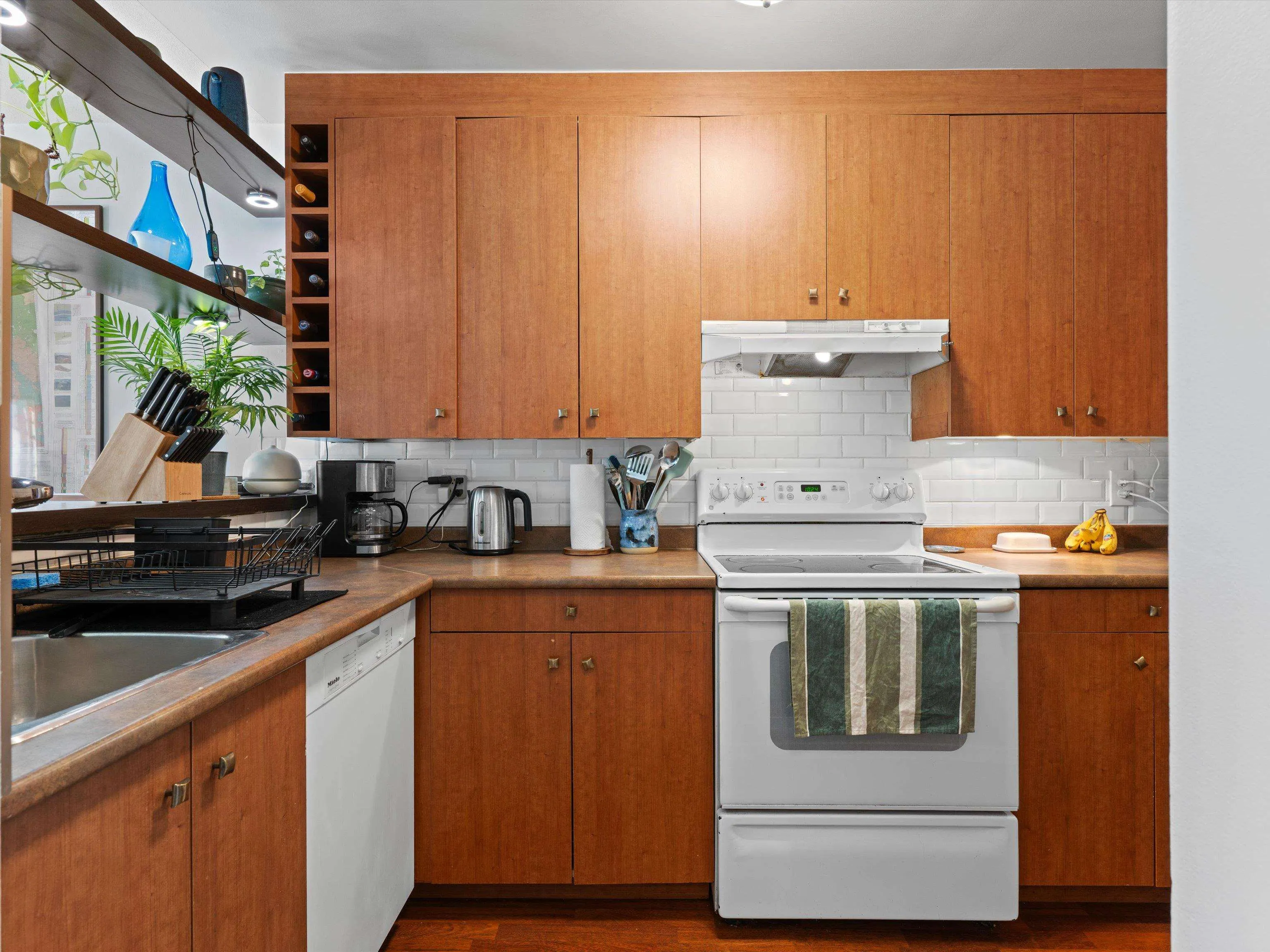1623 E 2nd Avenue #204