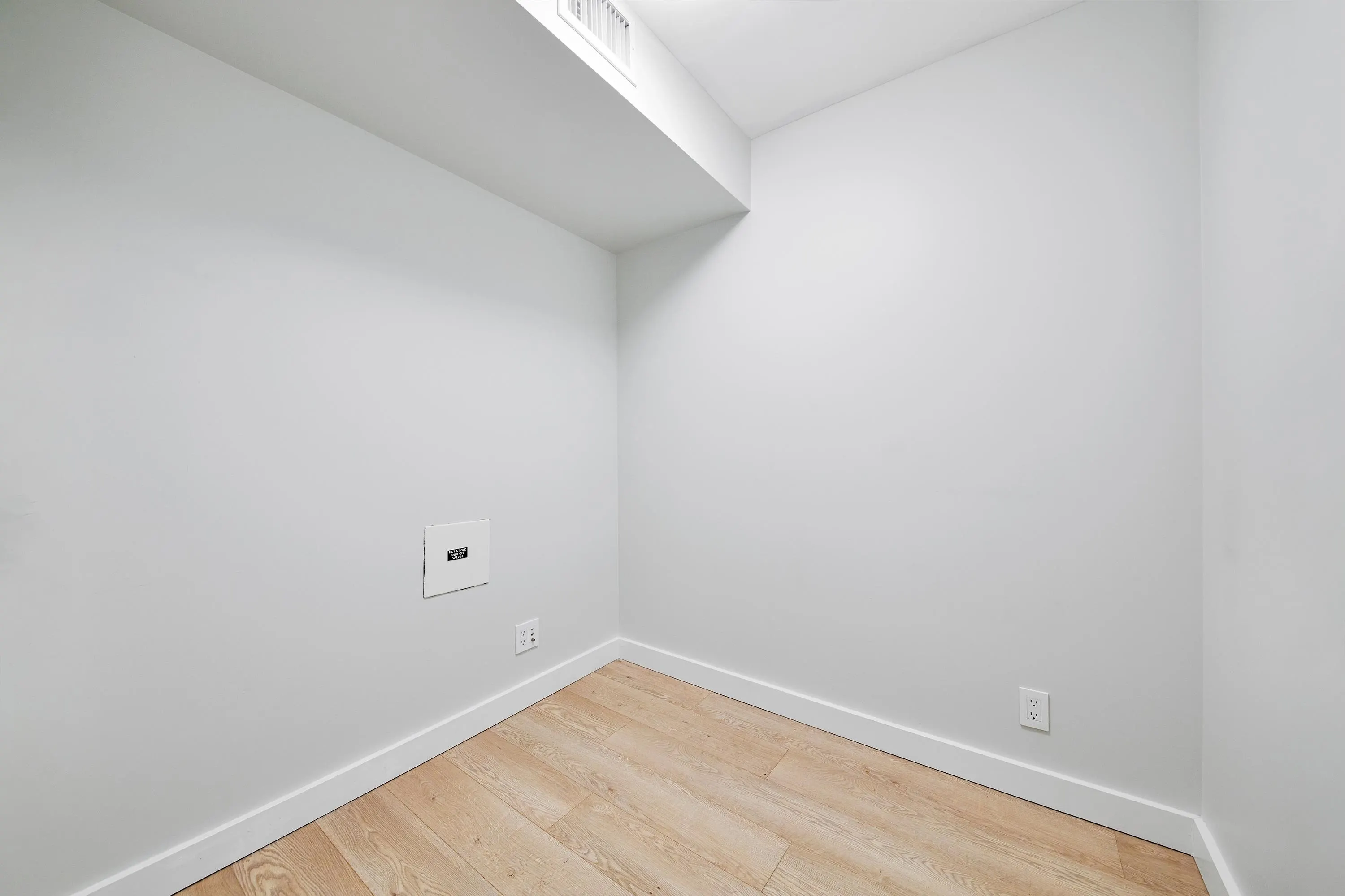 1618 Quebec Street #1007