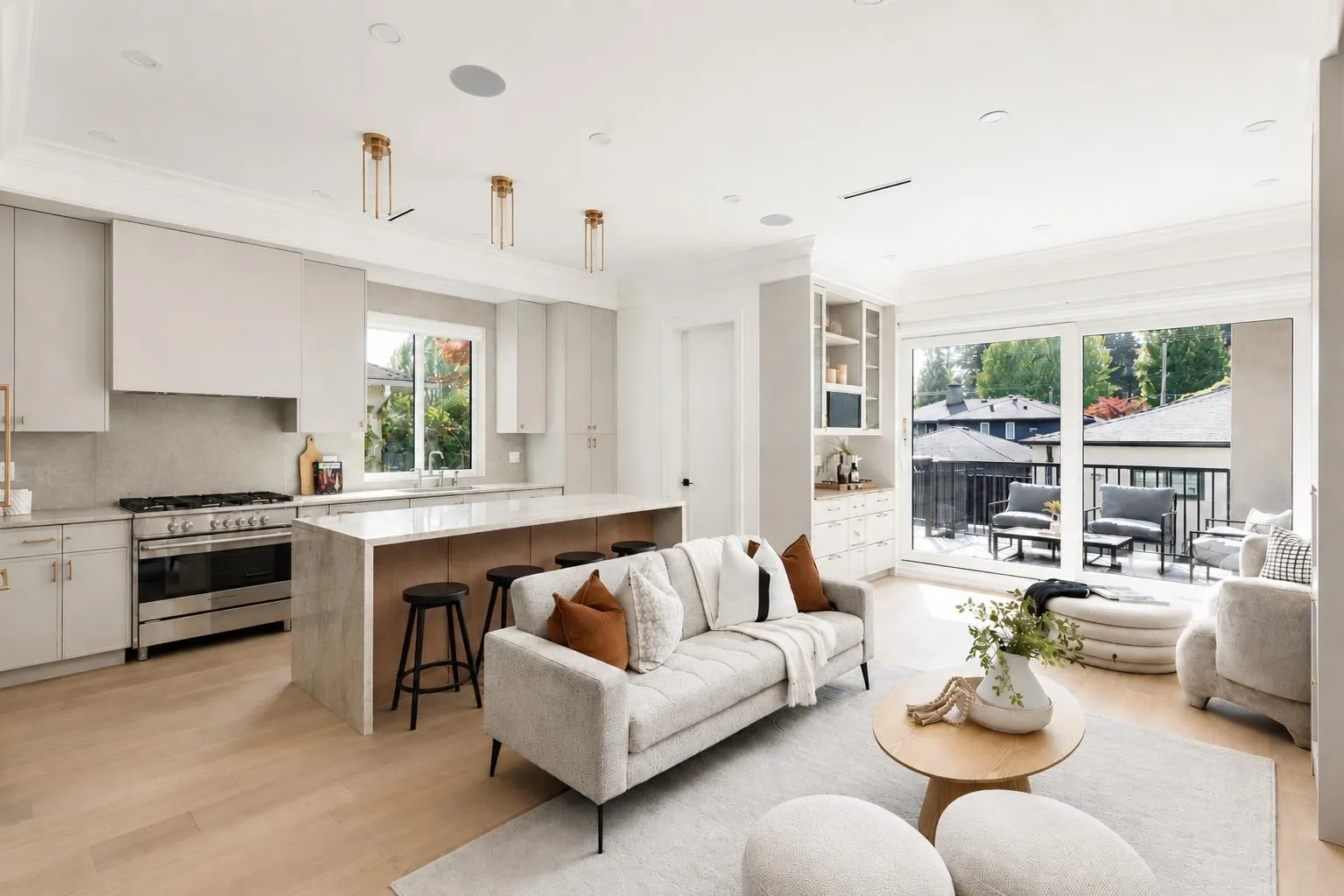 1735 Blaine Avenue #2