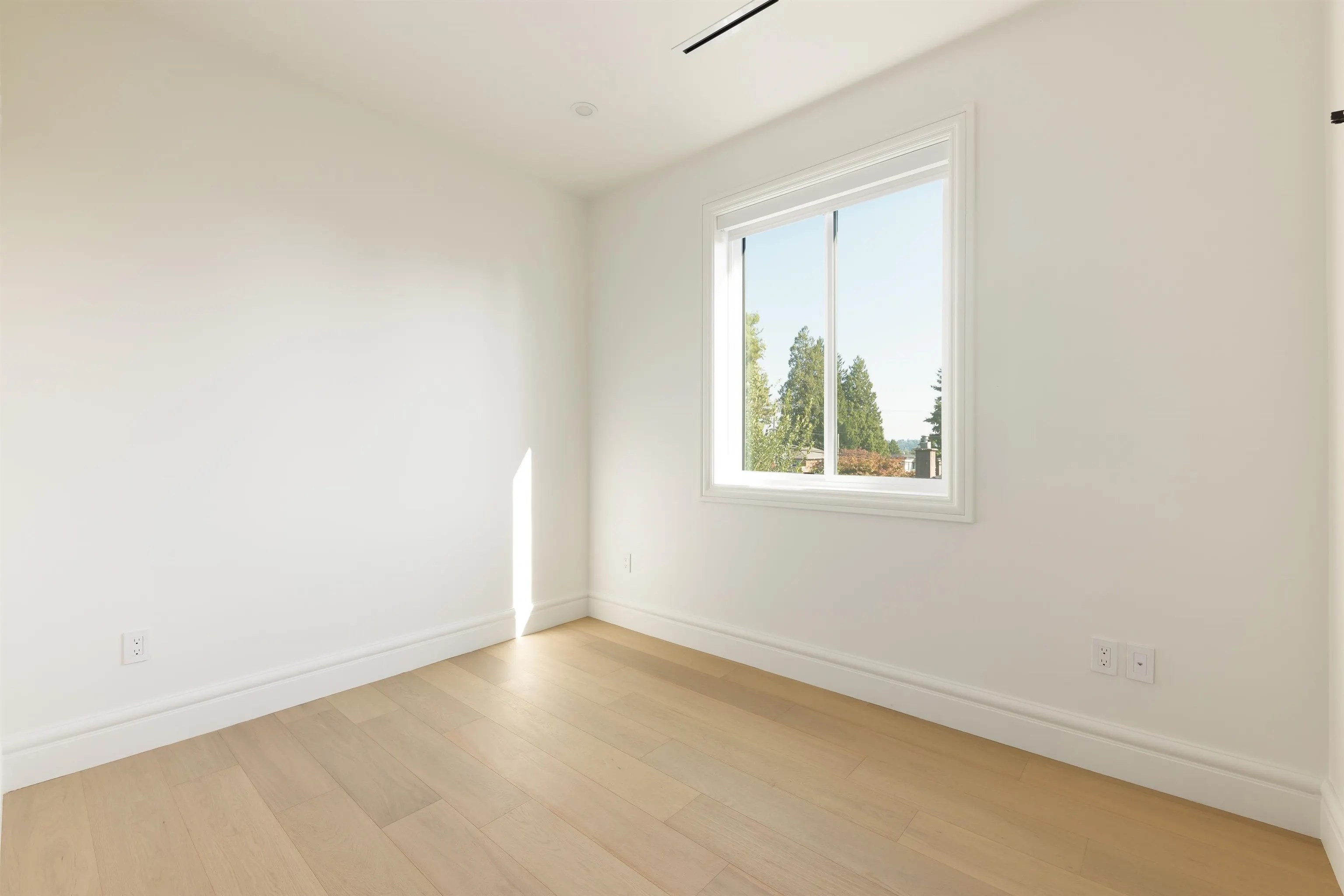 1735 Blaine Avenue #2