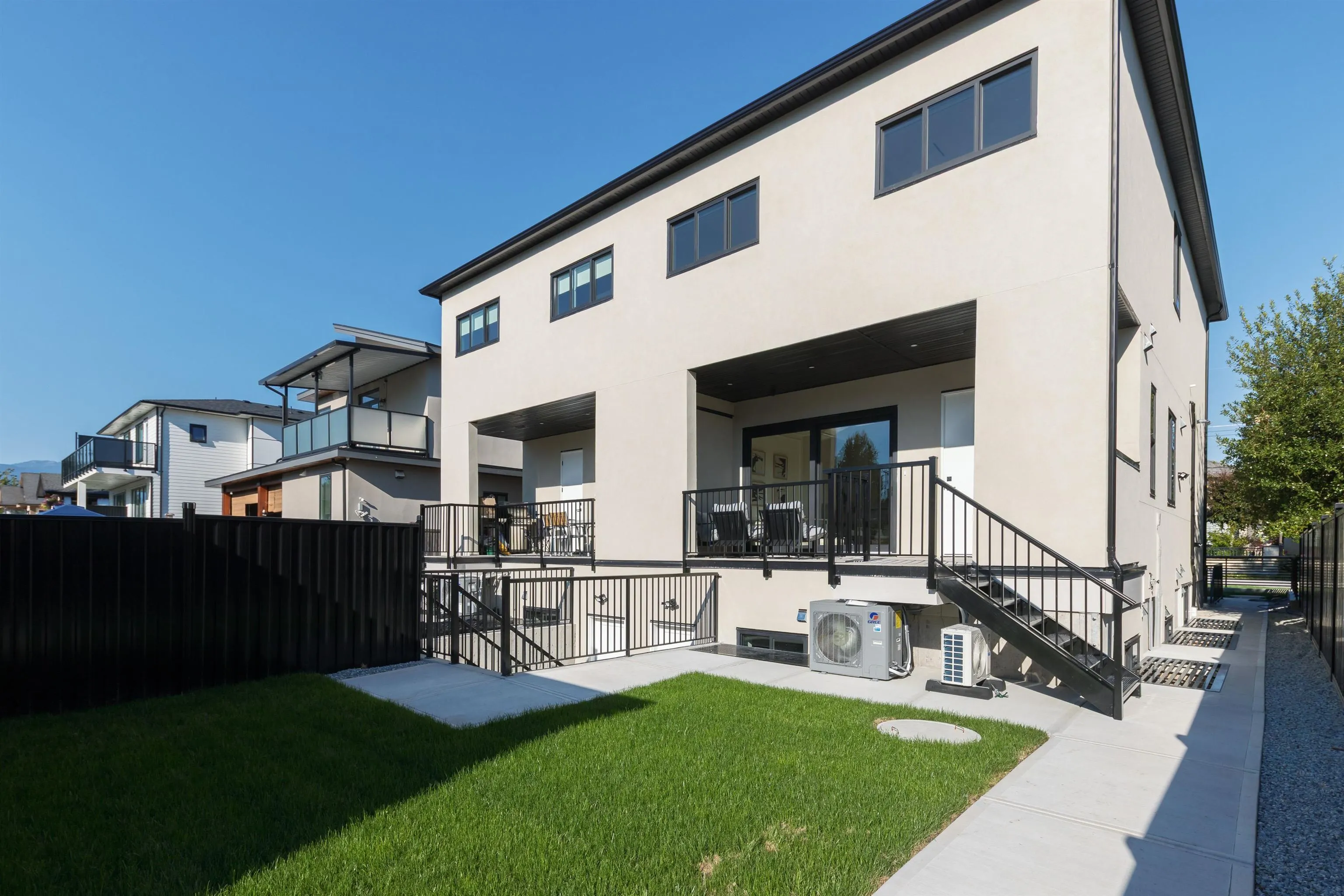 1735 Blaine Avenue #2