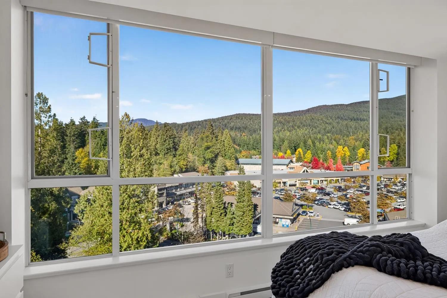 995 Roche Point Drive #903