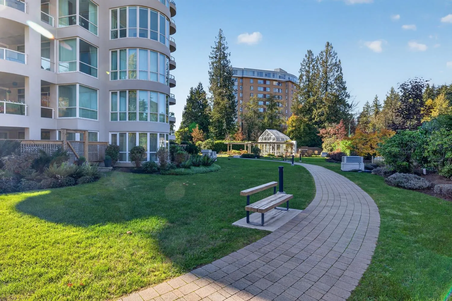 995 Roche Point Drive #903
