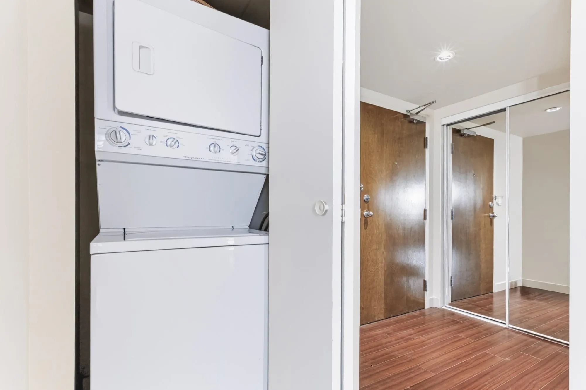804 8280 Lansdowne Road