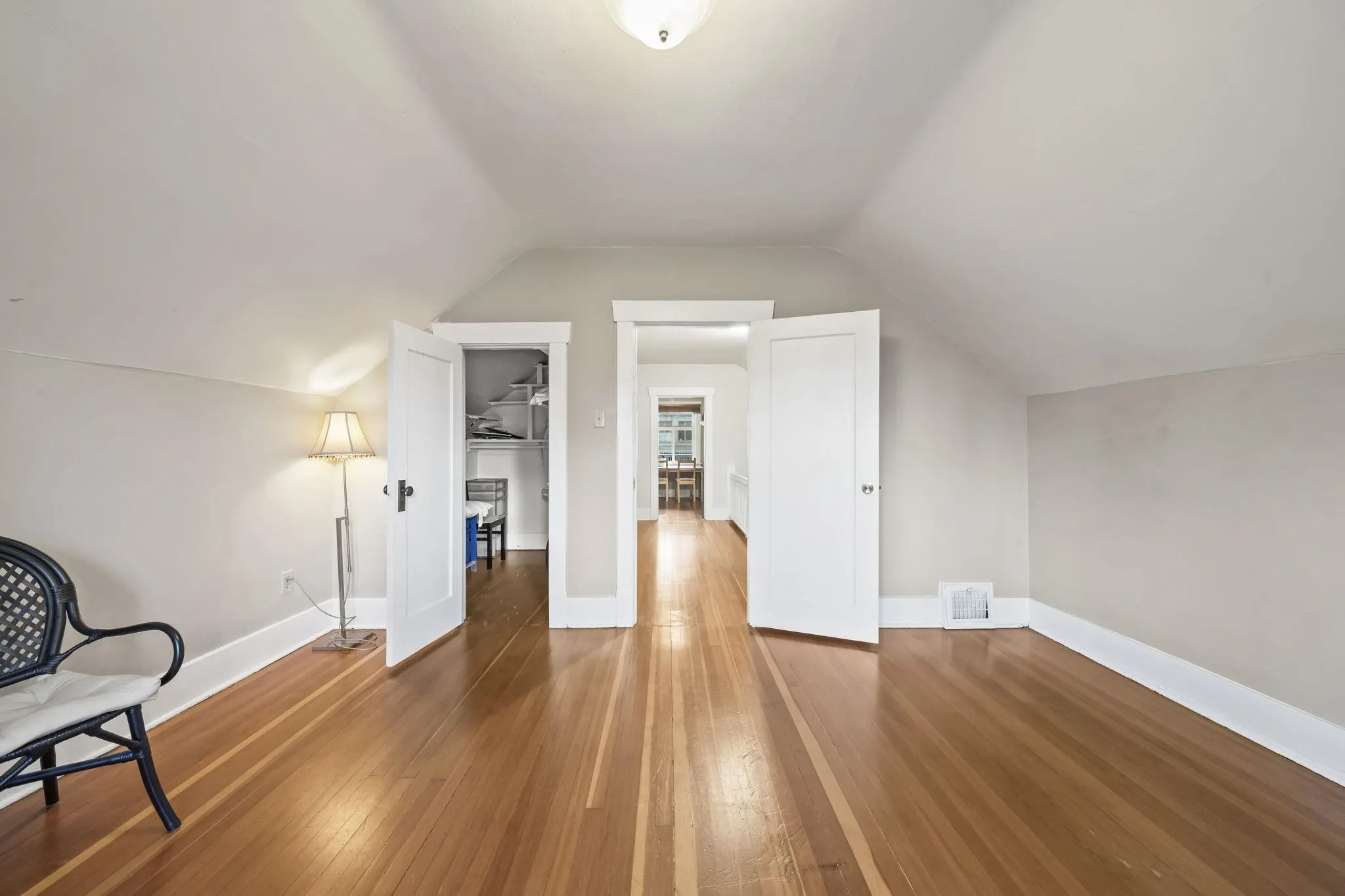 3588 W King Edward Avenue