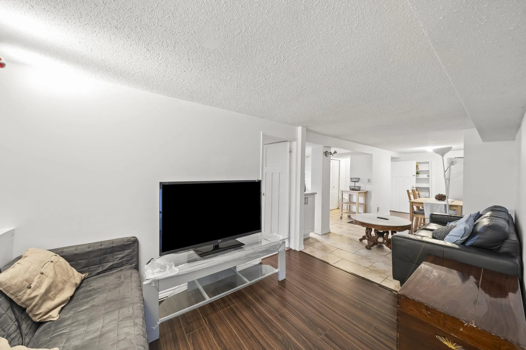 3588 W King Edward Avenue