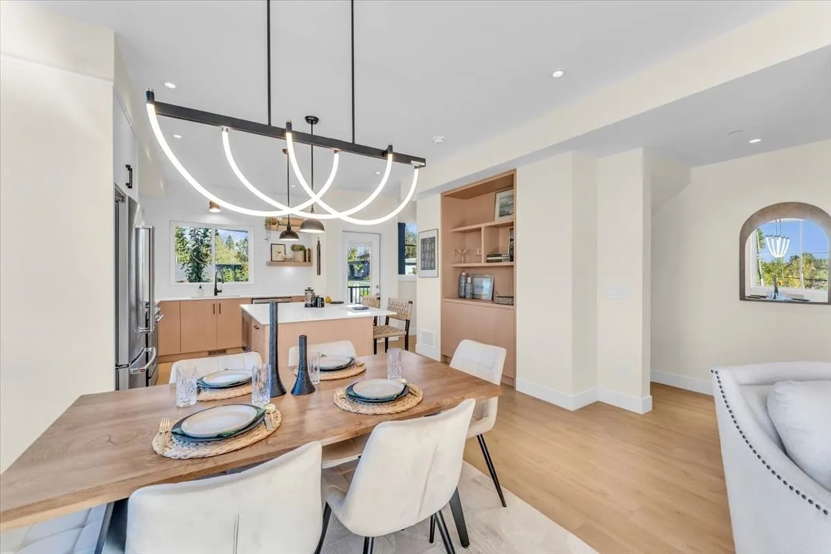 10392 240a Street #2
