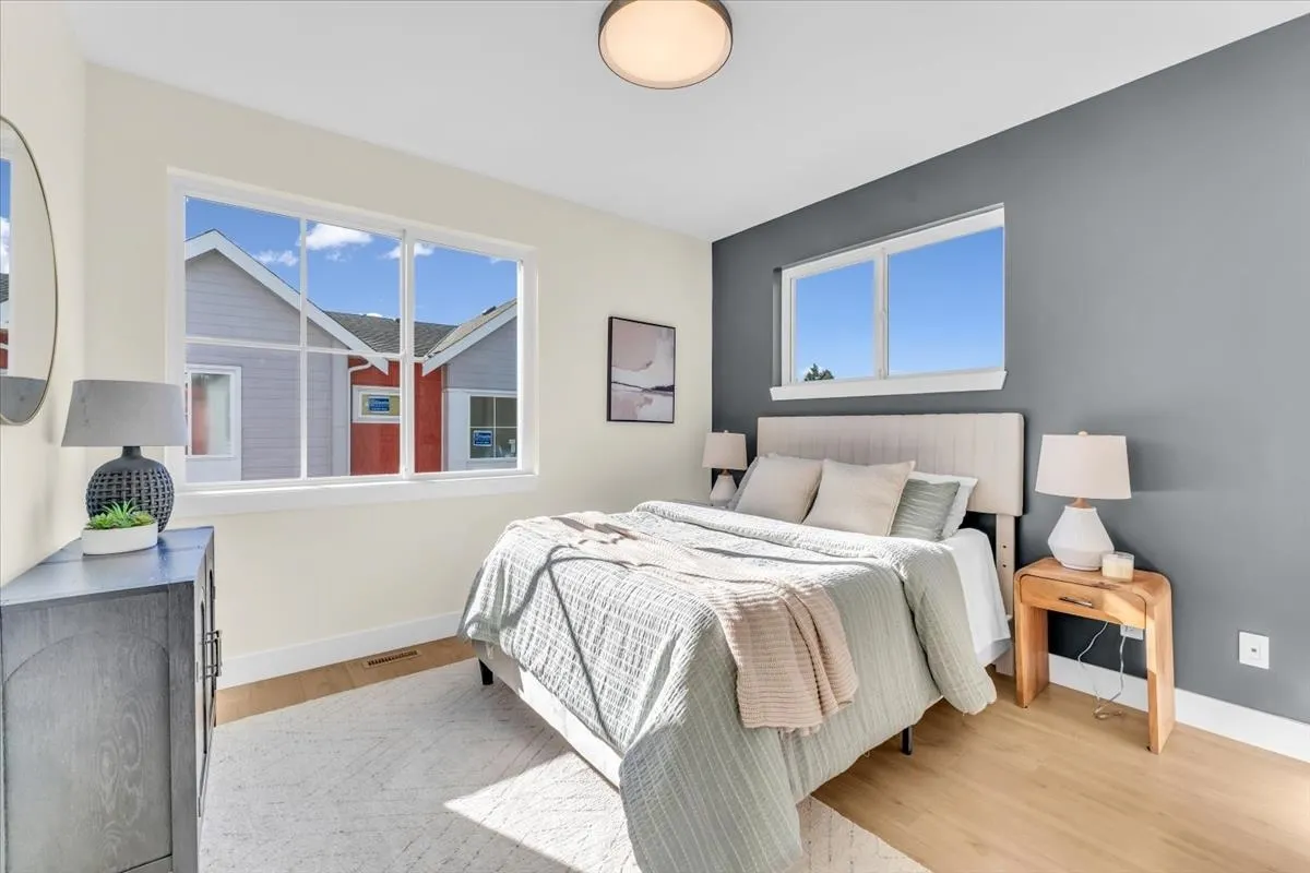 10392 240a Street #2