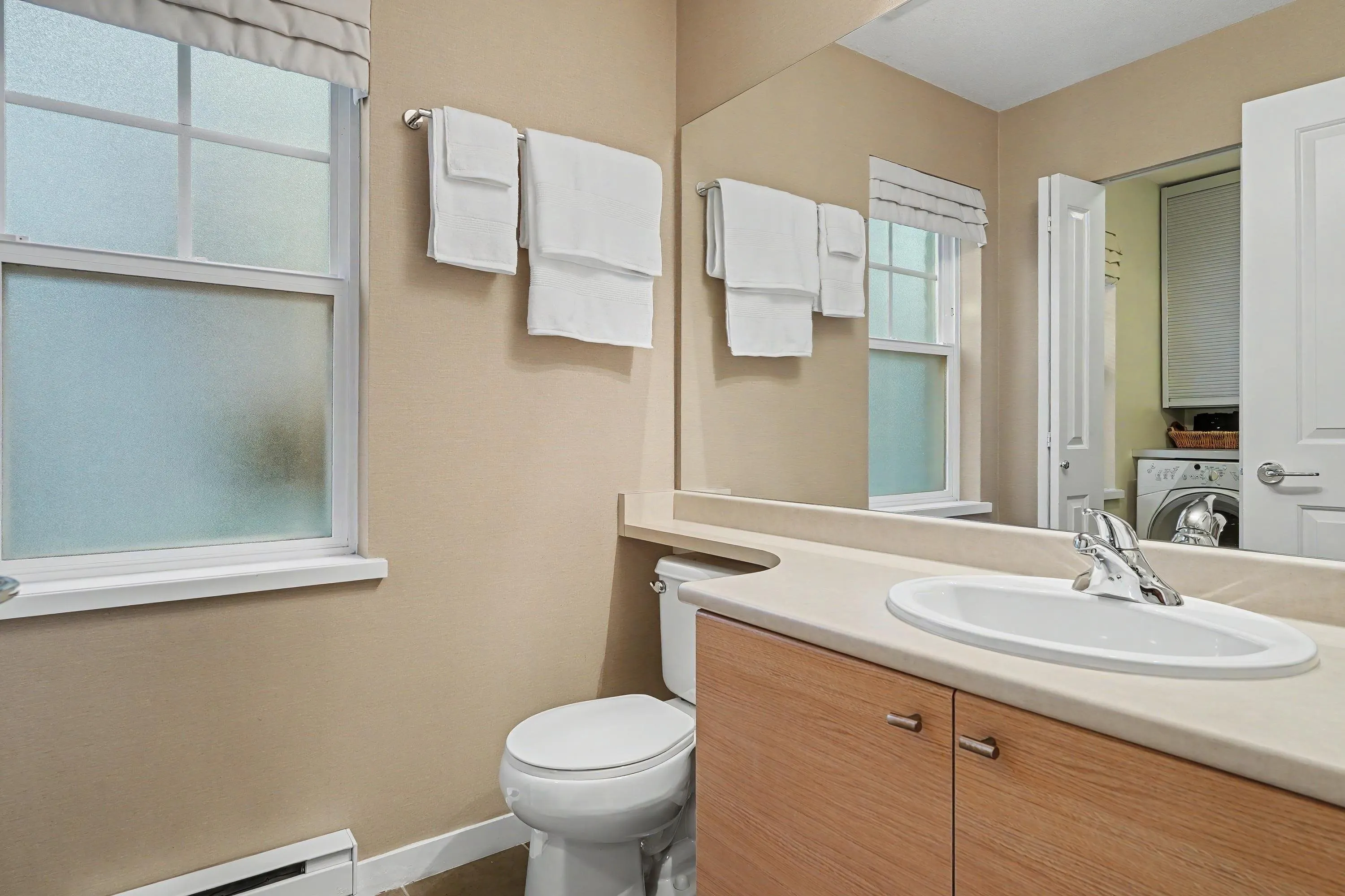 2495 Davies Avenue #4
