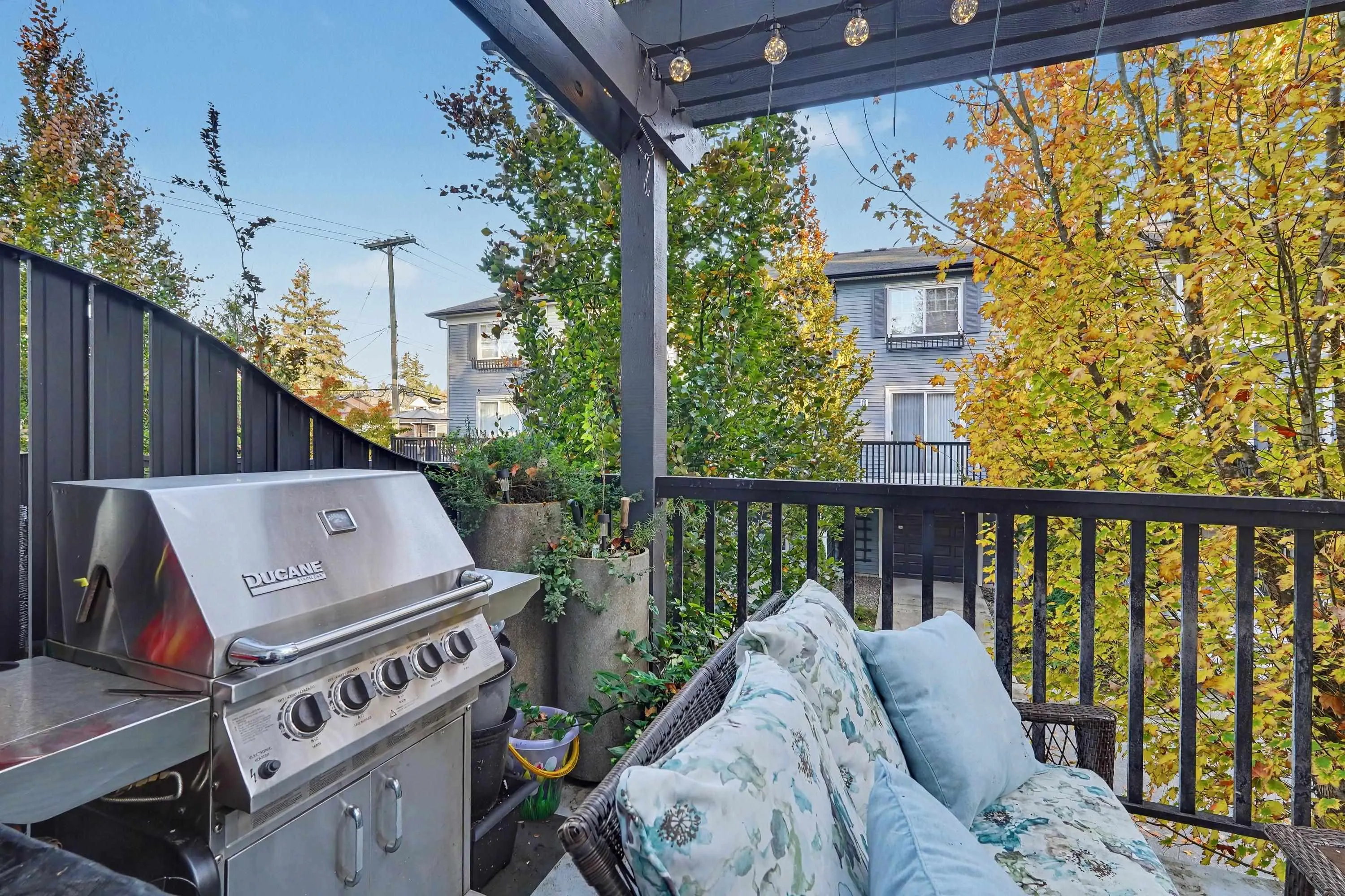 2495 Davies Avenue #4