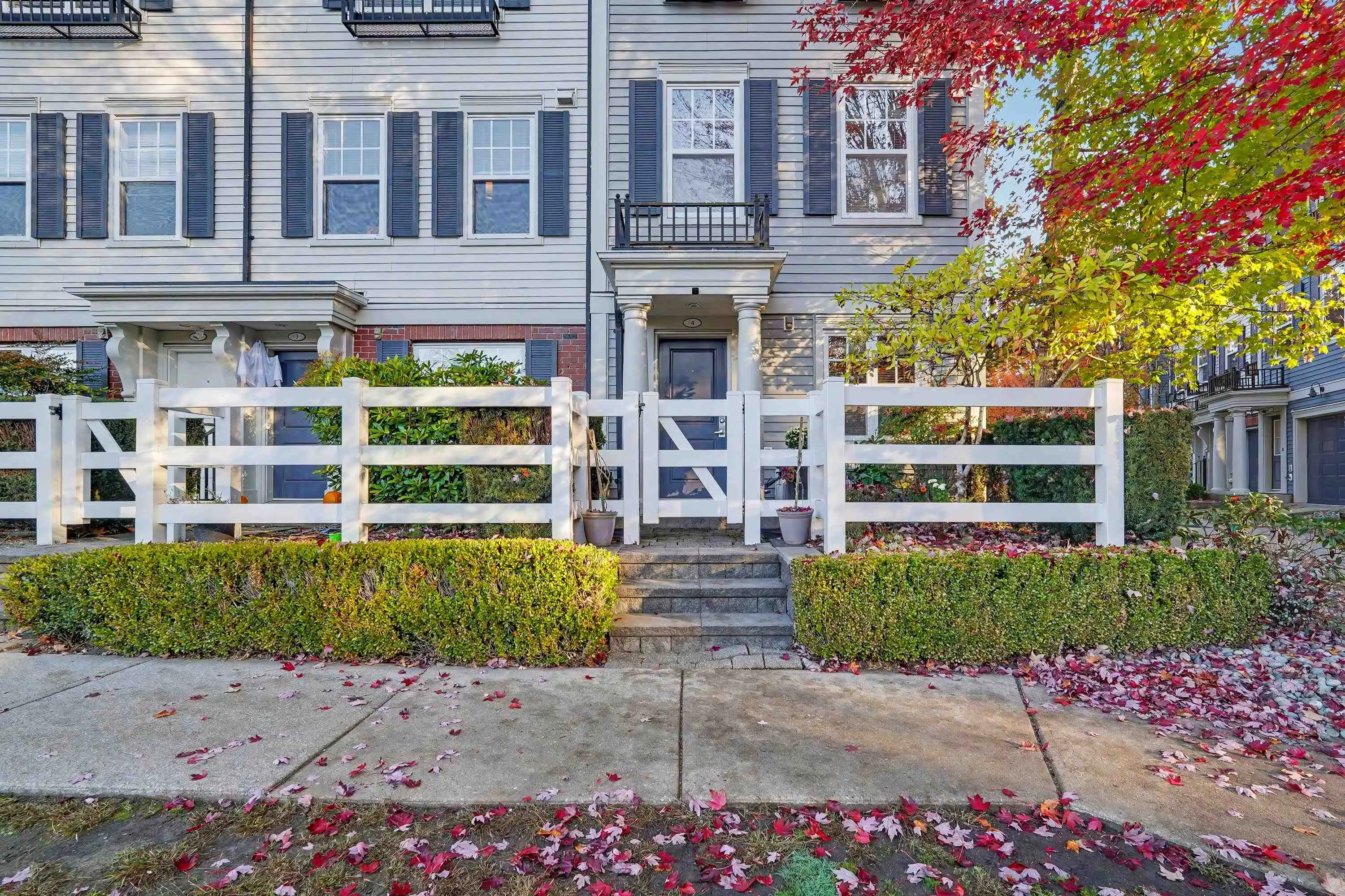 2495 Davies Avenue #4