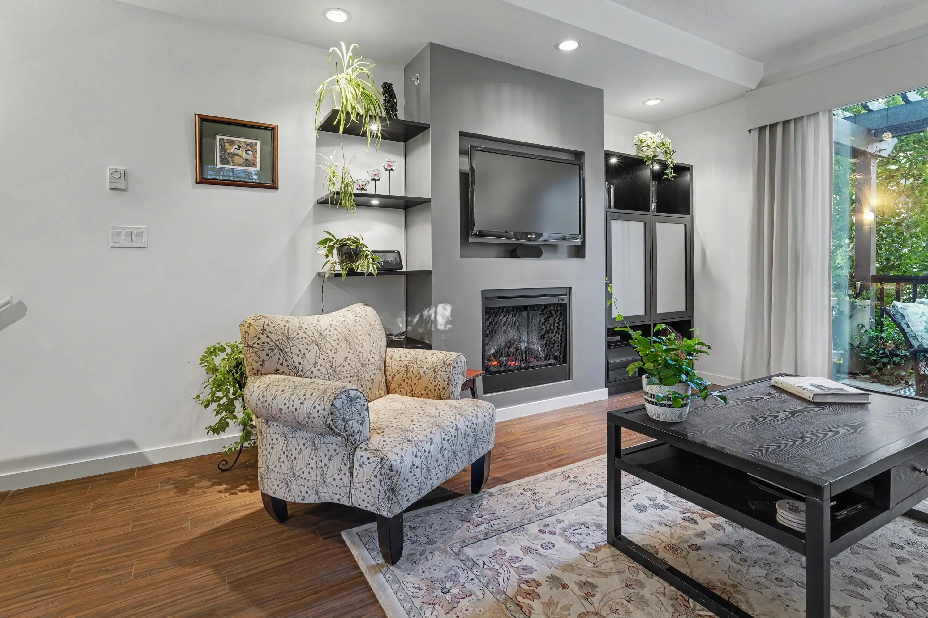 2495 Davies Avenue #4