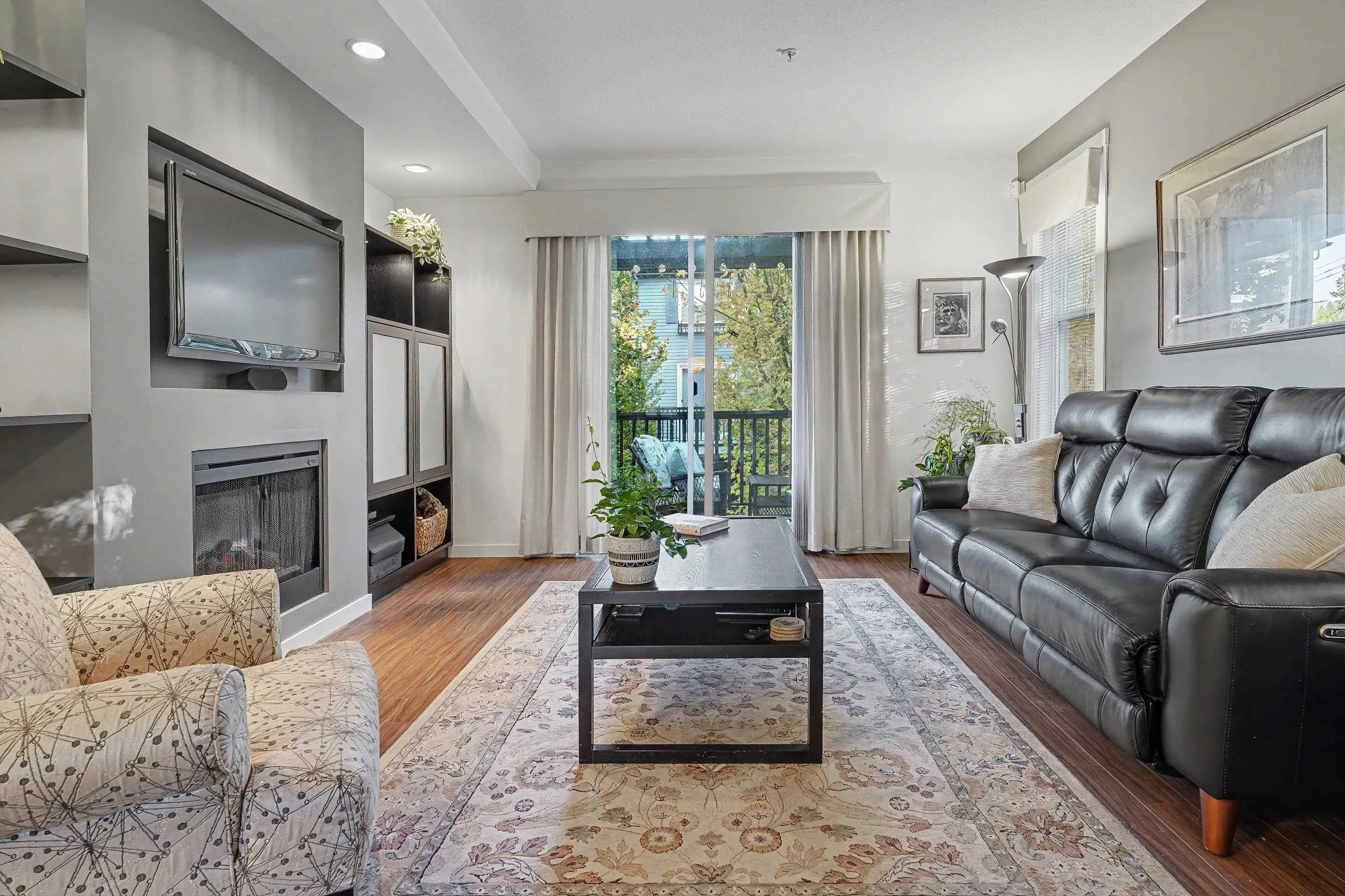 2495 Davies Avenue #4