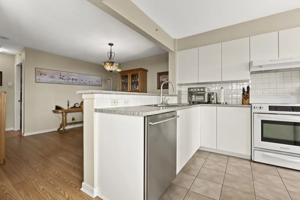 6611 Southoaks Crescent #1703