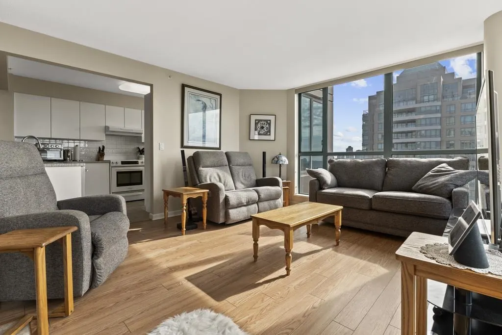 6611 Southoaks Crescent #1703