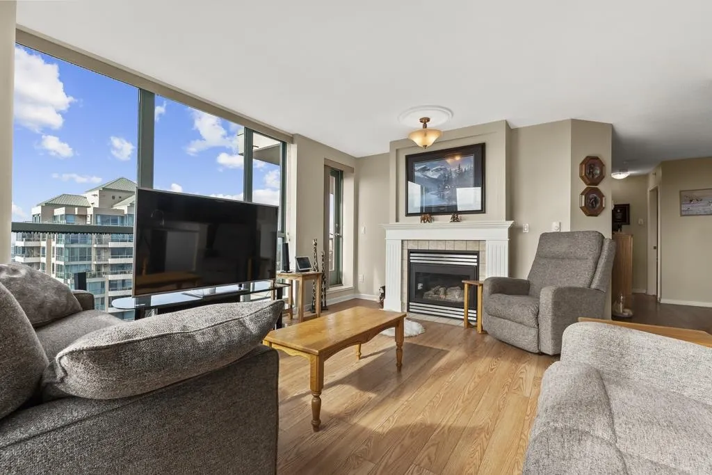 6611 Southoaks Crescent #1703