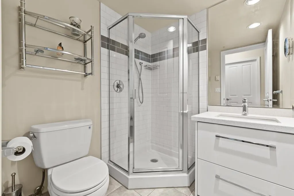 6611 Southoaks Crescent #1703