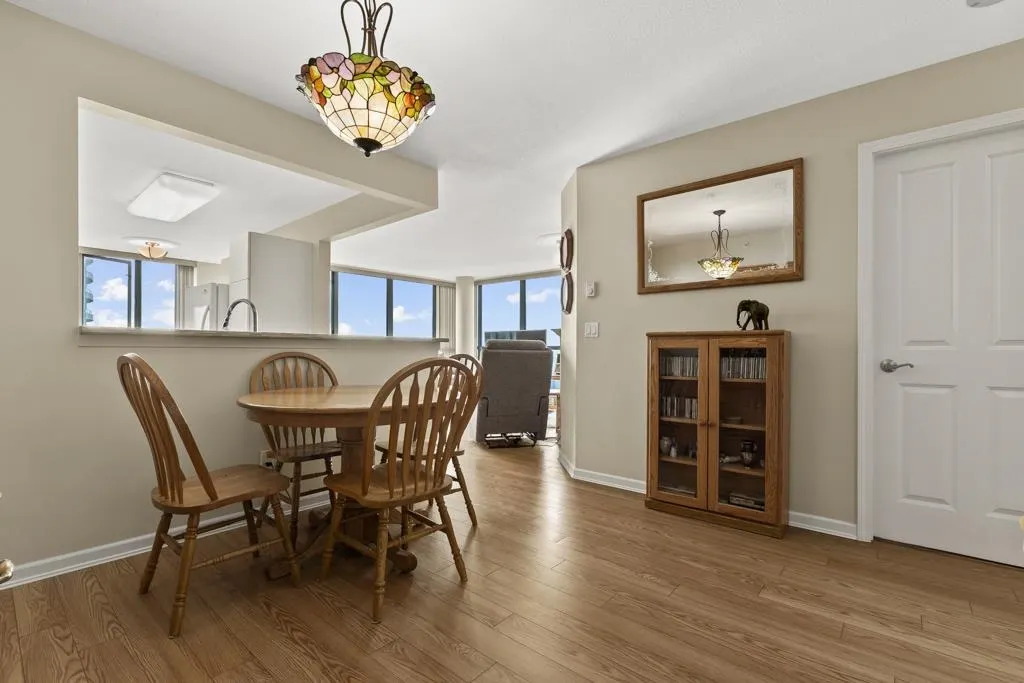 6611 Southoaks Crescent #1703