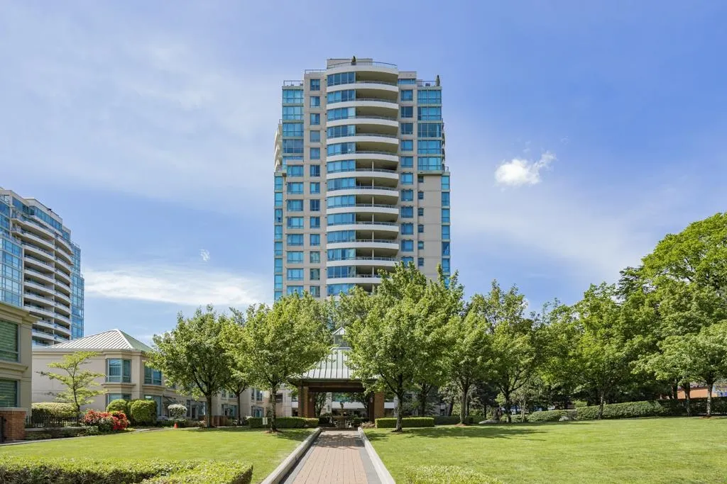 6611 Southoaks Crescent #1703
