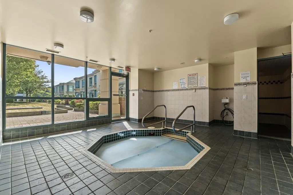 6611 Southoaks Crescent #1703