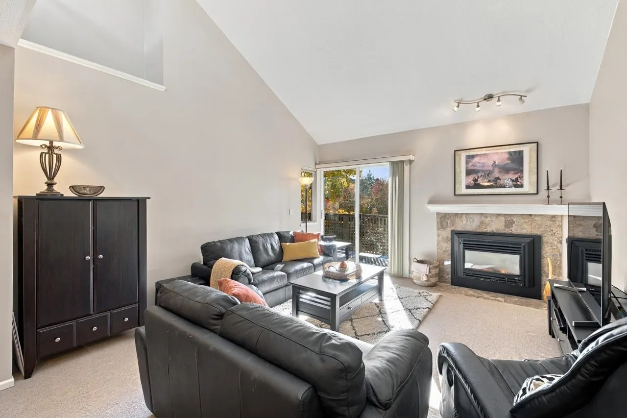 806 Roche Point Drive