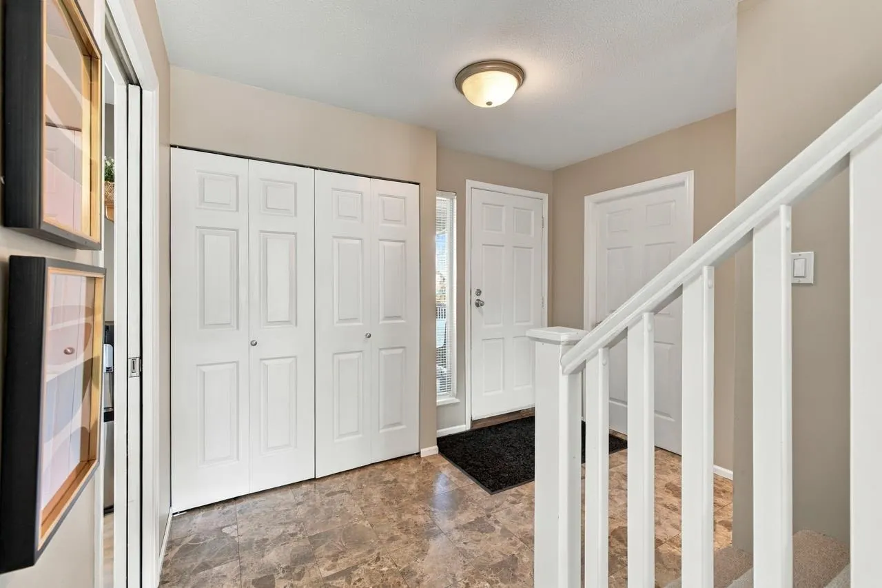 806 Roche Point Drive