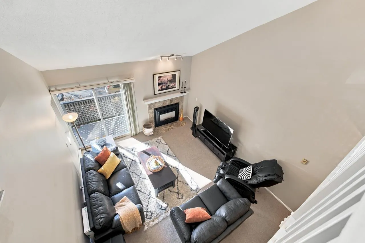 806 Roche Point Drive