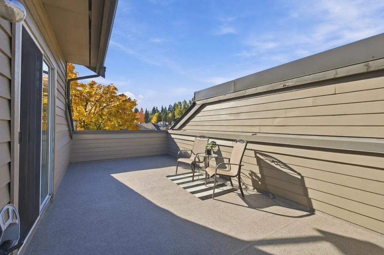 806 Roche Point Drive