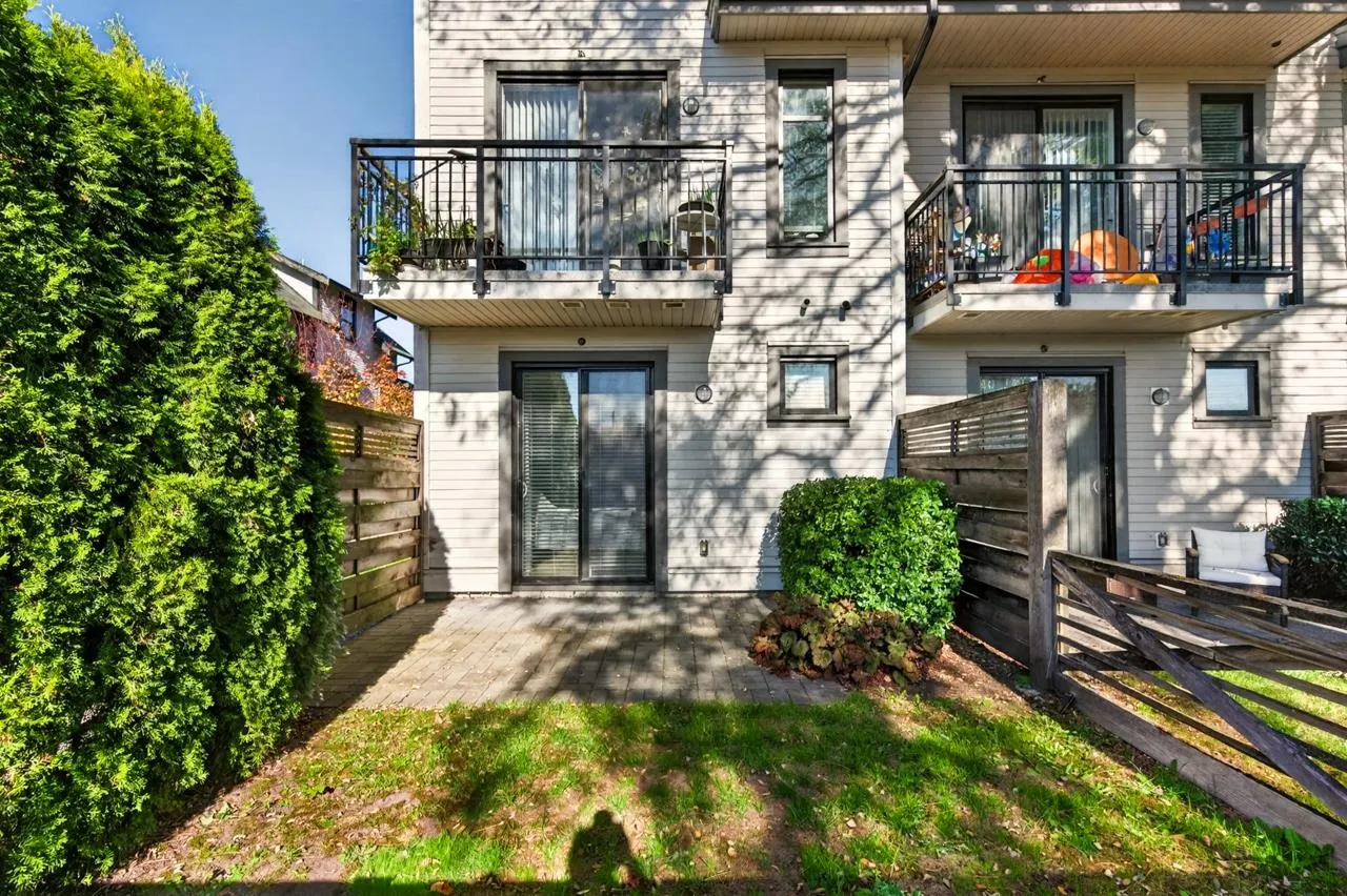 5821 Wales Street #13