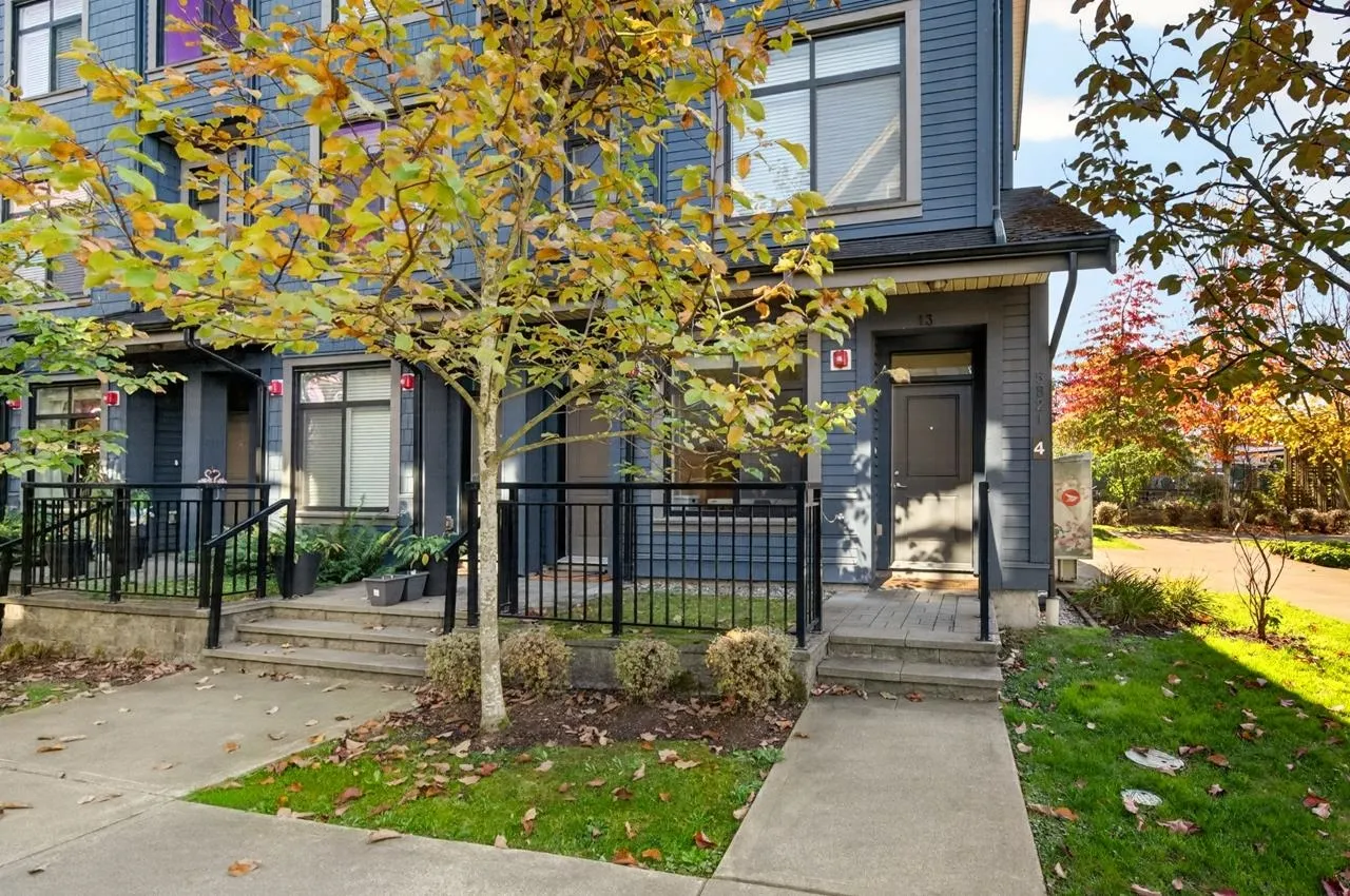 5821 Wales Street #13