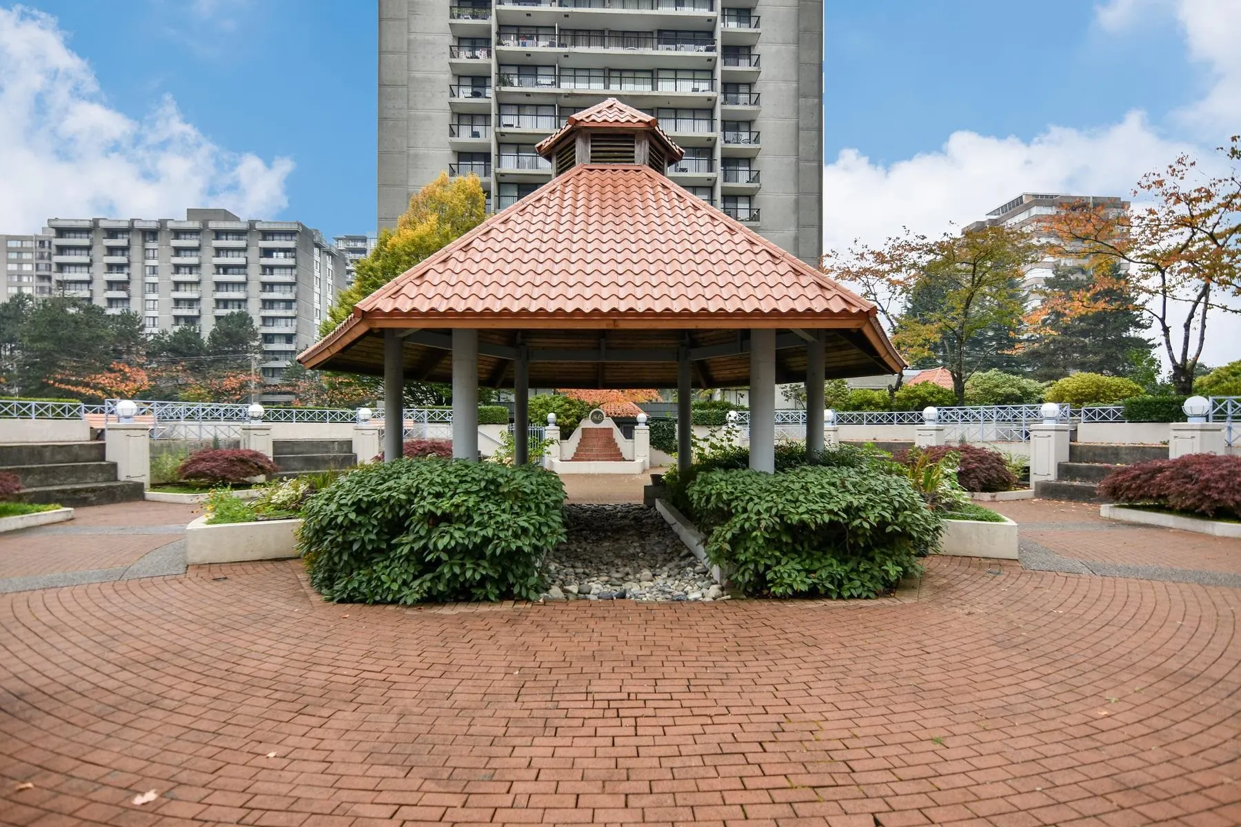 719 Princess Street #304