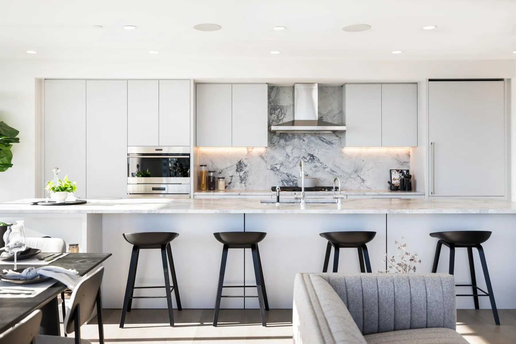1335 Howe Street #3703